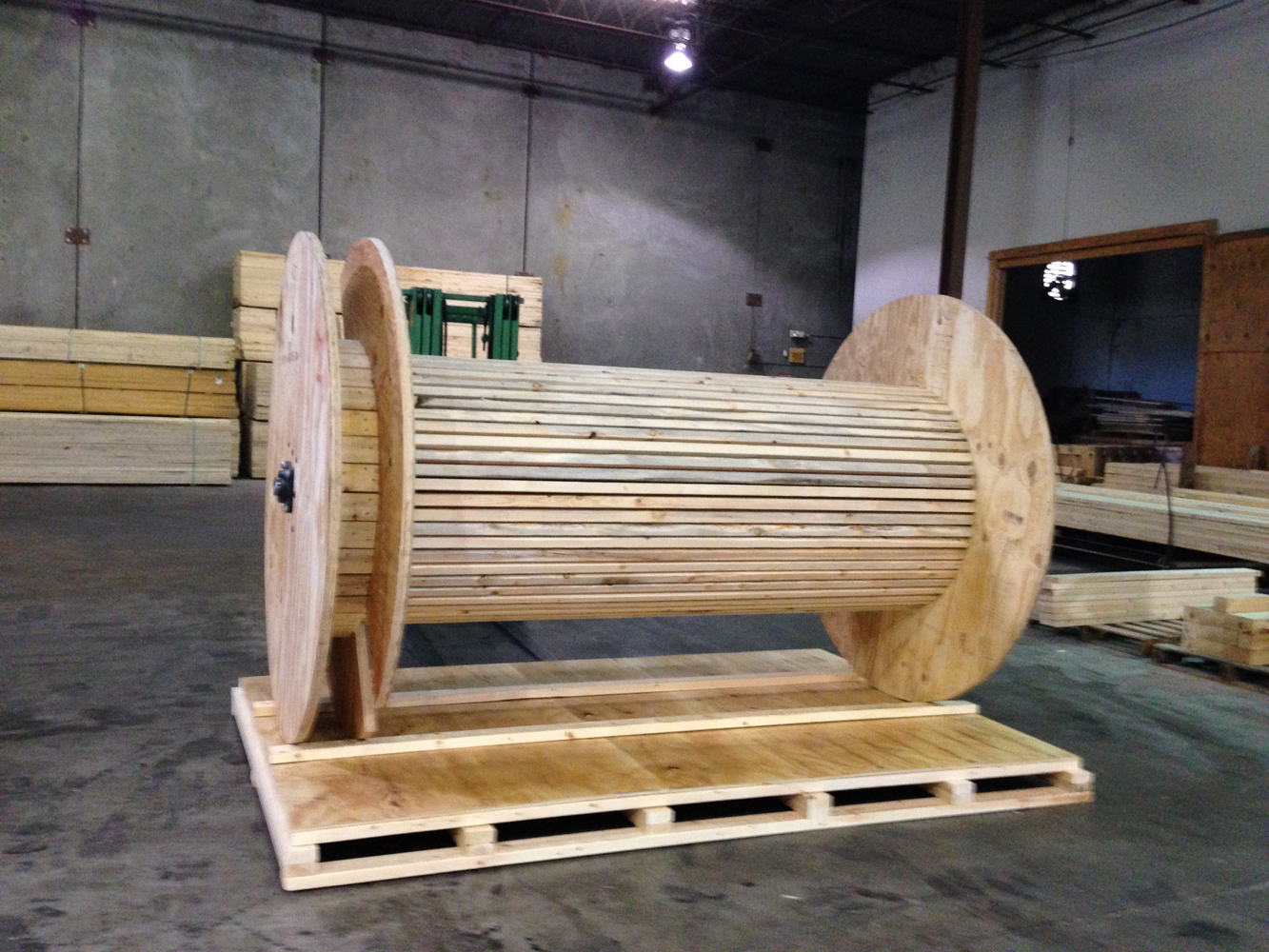ISPM Certified Crate Manufacturer | Large wooded spool